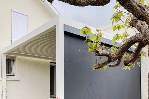 Pergola avec Stores Latéraux à Libourne 33500